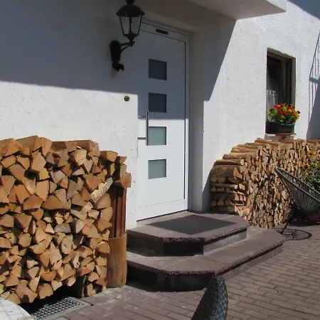 Homestay Cozy Airport Guesthouse: Twin With Shared Bath Trunkelsberg