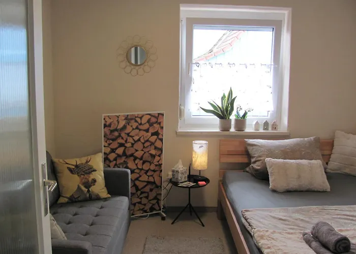 #2 Ruhiges Gemuetliches Gaestezimmer Mit 2 Einzelbetten Gemeinschaftsbad W-lan Airport Nah Late Night Check In Haus Nr 9,5 * Trunkelsberg